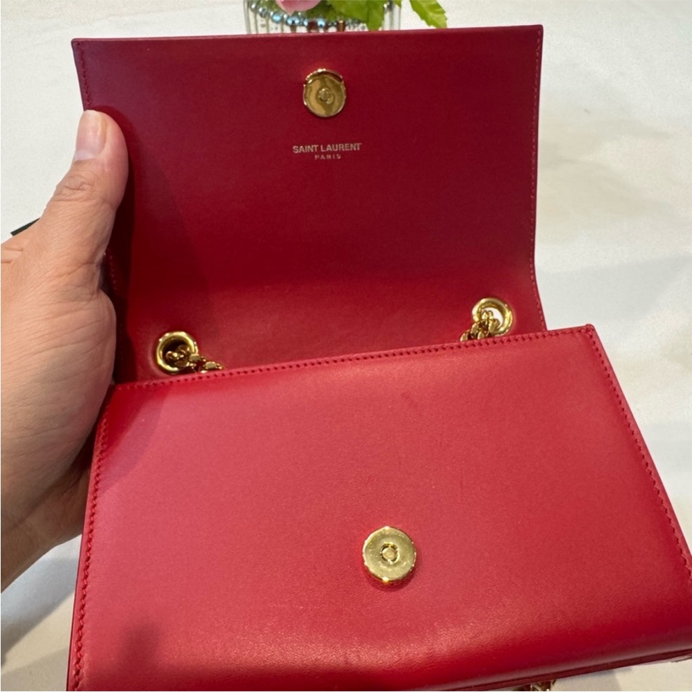 Saint Laurent Red and Gold Clutch with Iconic YSL Logo - Picture 9 of 16